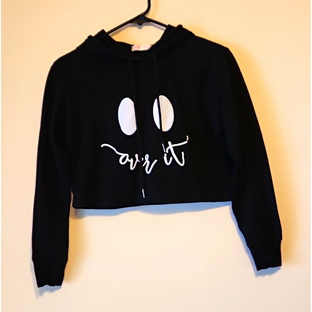 ROMWE Black Cropped Hoodie Medium M 6 Over It Smiley Face Graphic Sweatshirt